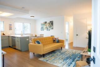 1 Block from Beach - Steps from Restaurants & Shops - Oceanside - 9
