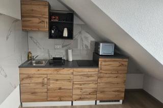 Neuewertige Wohnung mit viel Platz in Weinsberg - Weinsberg - 2