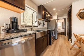 Pikes Peak Boutique Retreat! - 2