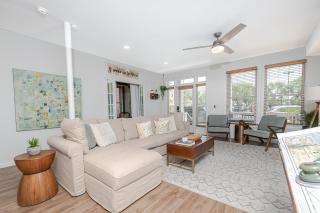 20% OFF I Ybor City Gem I Steps to 7th Ave - 9