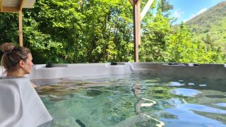 Waldhaus zum gechillten Hirsch in der Natur, bei der Moseltherme Traben-Trarbach - 6