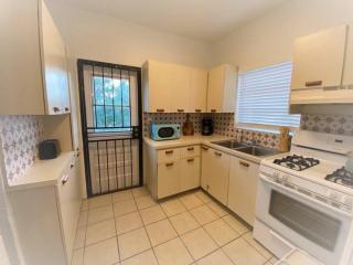 Tropical Charm - Little Havana/Calle Ocho 2 - 7