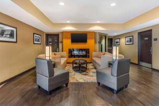 Best Western Plus Wine Country Inn & Suites - Santa Rosa - 4