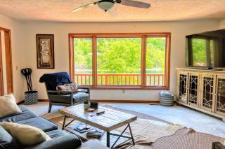 Lakefront Hideaway - Eureka Springs - 6