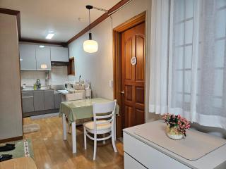 Gyeongju happy house - 6