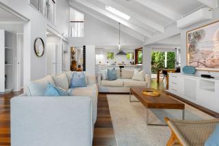 Dwyer St Great Family Beach House - Sunshine Beach - 1