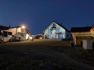 Casa din Livadă, Poiana Mărului, Brasov - 1