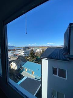 Becasina Patagonica A Luminoso monoambiente en Ushuaia con vista a las montañas - Ushuaia - 9