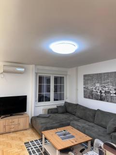 Apartment in New Belgrade Blok 30 - Belgrade - 0