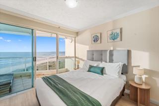 Penthouse Views with Private Rooftop Terrace - Gold Coast - 6