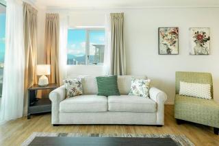 Cairns City & Ocean View, 1 BR Sleeps 4 Spacious Apt - Cairns - 7