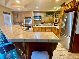 Twin Homes by Beaver Lake with 2 Kitchens & Decks - 7