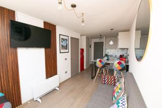 Moderno departamento de arriendo Diario en Centro de Concepción, Te Alojo Conce - Concepción - 2