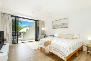 Stylish Cairns Studio Apartment Esplanade/Hospital - Cairns North - 3