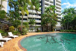 Stylish Cairns Studio Apartment Esplanade/Hospital - Cairns North - 2
