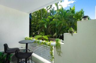 Stylish Cairns Studio Apartment Esplanade/Hospital - Cairns North - 1