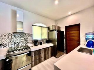 Modern Luxury 2BR 2BA Near Mamitas Beach Club - Playa del Carmen - 2