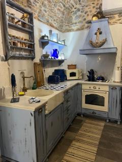 Byzantine Home in the Castle - 9