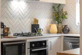 City Villa l Close to Everything l Whole home l Pet friendly - 1