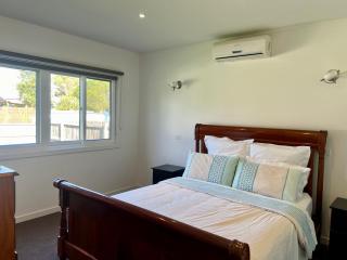 Beachside Bliss Cape Wooli - 3