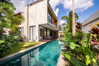 Luxury villa GoldenSun Canggu - 1
