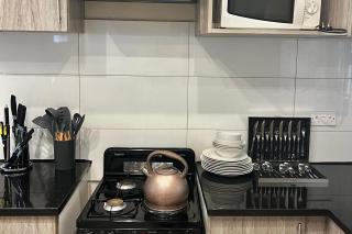 1563 on Teaklands - 4