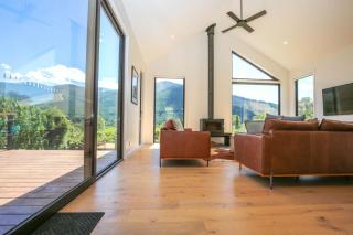 Tonga Park Retreat - 0