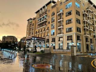 3 BR, 3 BTH, PRIME LOCATION with Luxury - 4