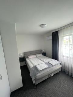 Hotel Ada - Otoka - Sarajevo - 9