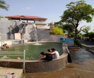 Hotel Aqua Waterfall - Dharamshala - 0