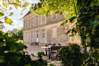 Écrin exclusif au sein d'un château en Bourgogne - Bretenière - 2