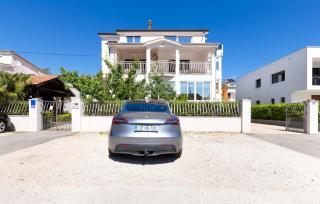 Apartment Ana with Terrace & Pet-friendly - 6