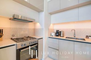 LUX The Marina Vista Beachfront Suite 2 - 1