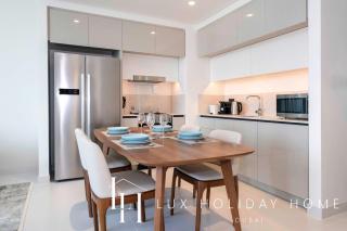 LUX The Marina Vista Beachfront Suite 2 - 3