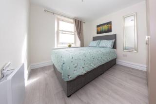 Unit 6 Penthouse Apartment With Harbour & Island Views - Cobh - 7