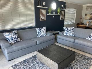 Beachfront @ Driftwood 6 Luxury Family Apartment - Ballito - 6