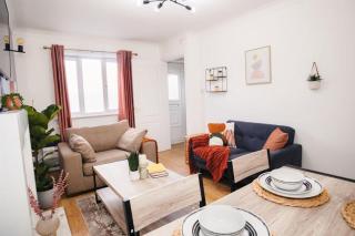 Haydock Cozy 2-Bedroom Home with Free Parking - Haydock - 4