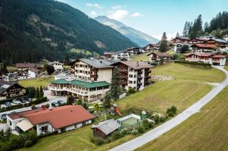 Alpenwellnesshotel Gasteigerhof - Neustift im Stubaital - 8