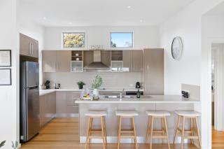Saltwater Breeze Retreat - Cowes - 1