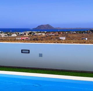 Saltwater Heated pool, air-con, adult only - 0
