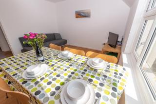 Barton Road Apartment - 3