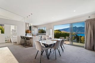 Luxury Retreat - Matakauri - Queenstown - 1