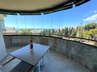 Amplia terraza con maravillosas vistas muy cerca de la playa - Torremolinos - 0