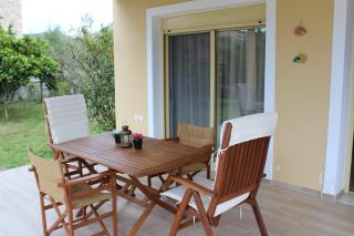 Yellow House close to the beach - Alikanas - 8