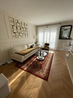 Joli Appartement - Puteaux - 0