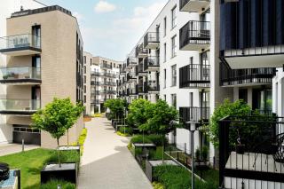 Esencja Apartments with Free Parking Garbary 104 by Noclegi Renters - Poznan - 6