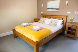 The Gate Hangs High - 7