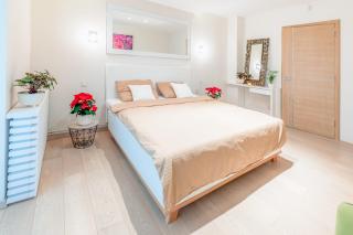 Lux Hedonistic life - Novi Sad - 1