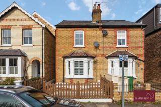 Kingston On Thames Pets Welcome Garden 3Bed - Kingston upon Thames - 0