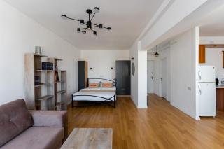 Saryan Retreat Balcony Bliss Self-Checkin Keygo 36 - Yerevan - 6